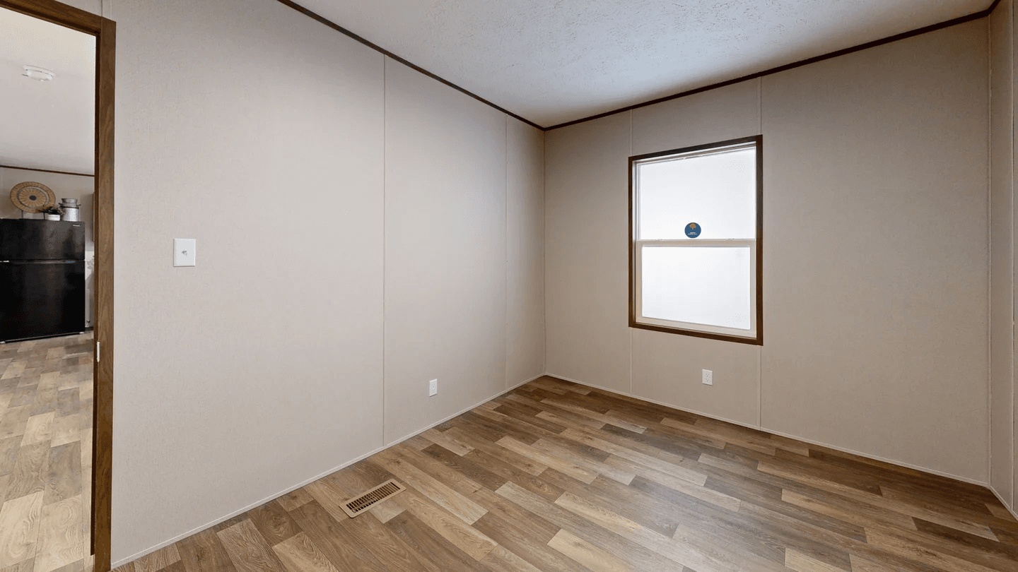 Maple bedroom home features