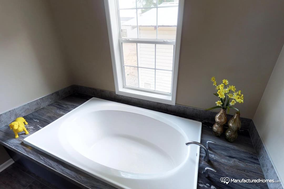 Independence bathroom home features